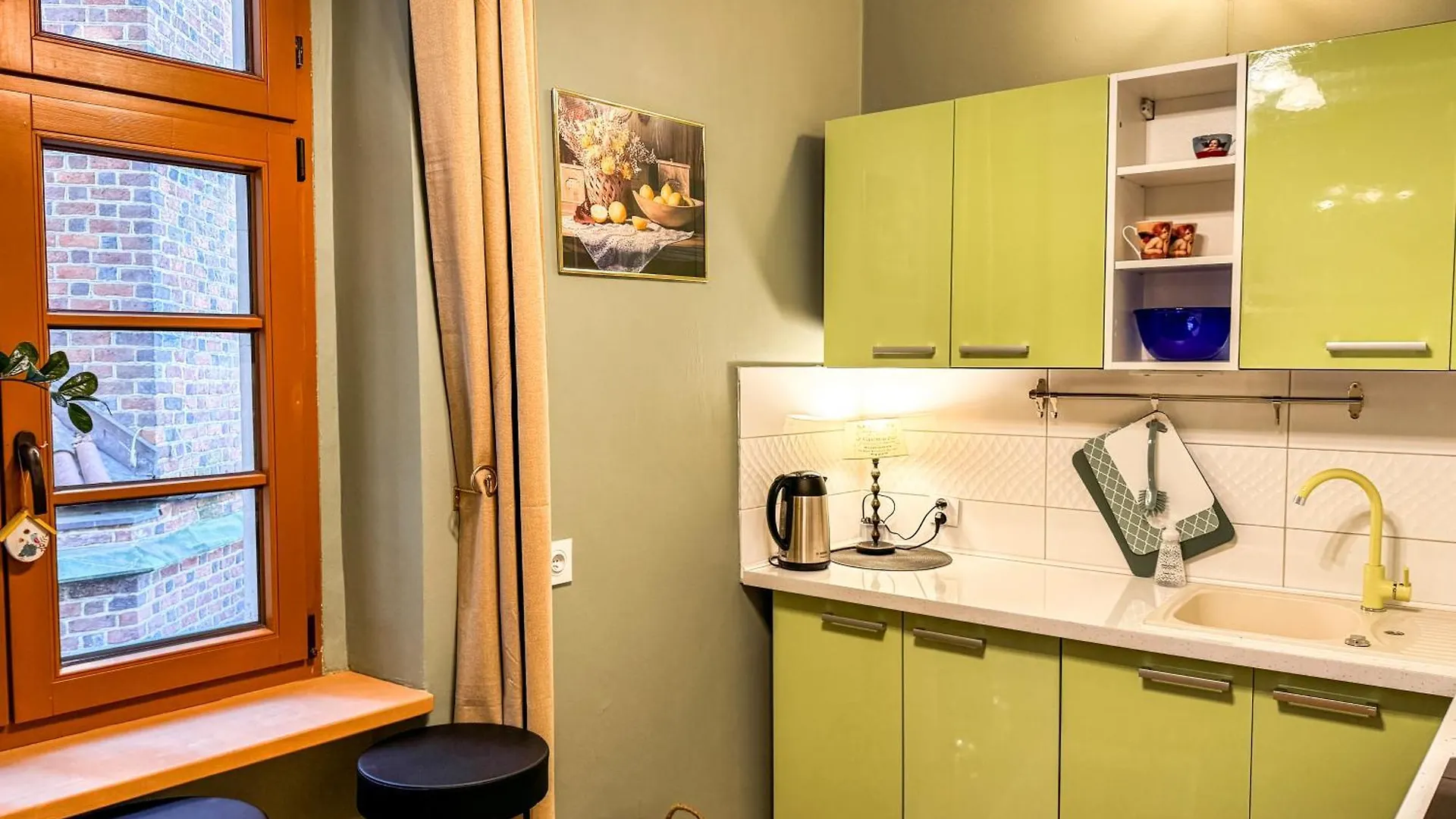 Luxury Decor & Amazing Island Views, Center! 5Mins Rynek Apartment Wroclaw 0*,  Poland