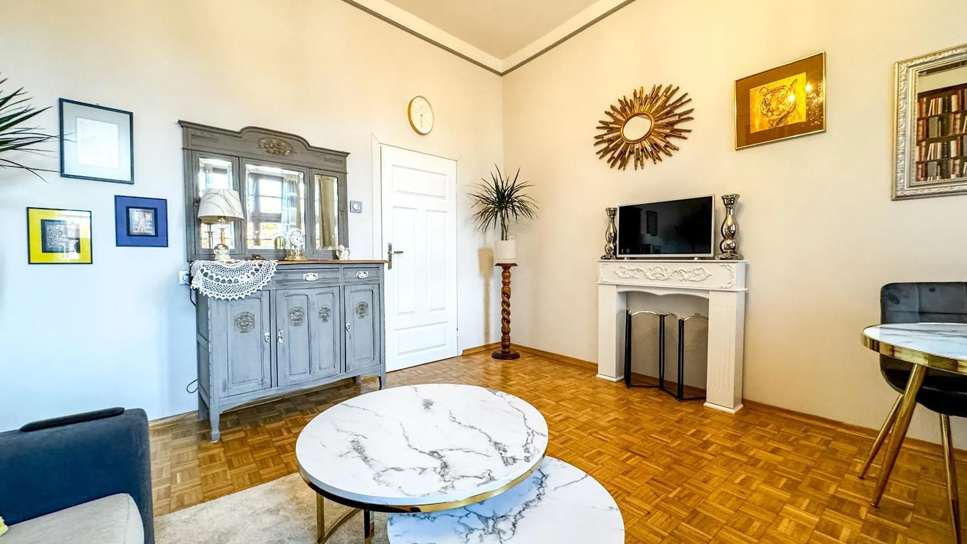 Luxury Decor & Amazing Island Views, Center! 5Mins Rynek Apartment Wroclaw Poland