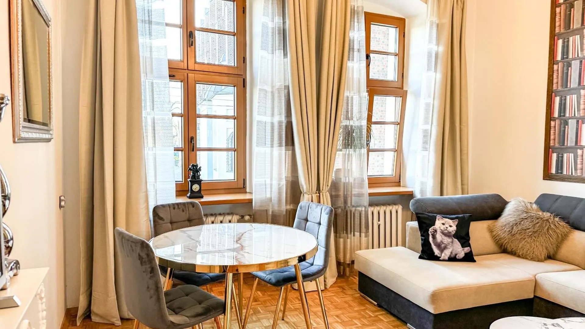 Luxury Decor & Amazing Island Views, Center! 5Mins Rynek Apartment Wroclaw
