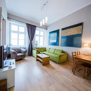Good Night In - Aries Apartament